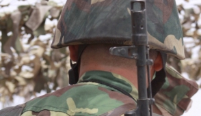 Հետախուզվում էր զինծառայողին վիրավորանք հասցնելու մեղադրանքով